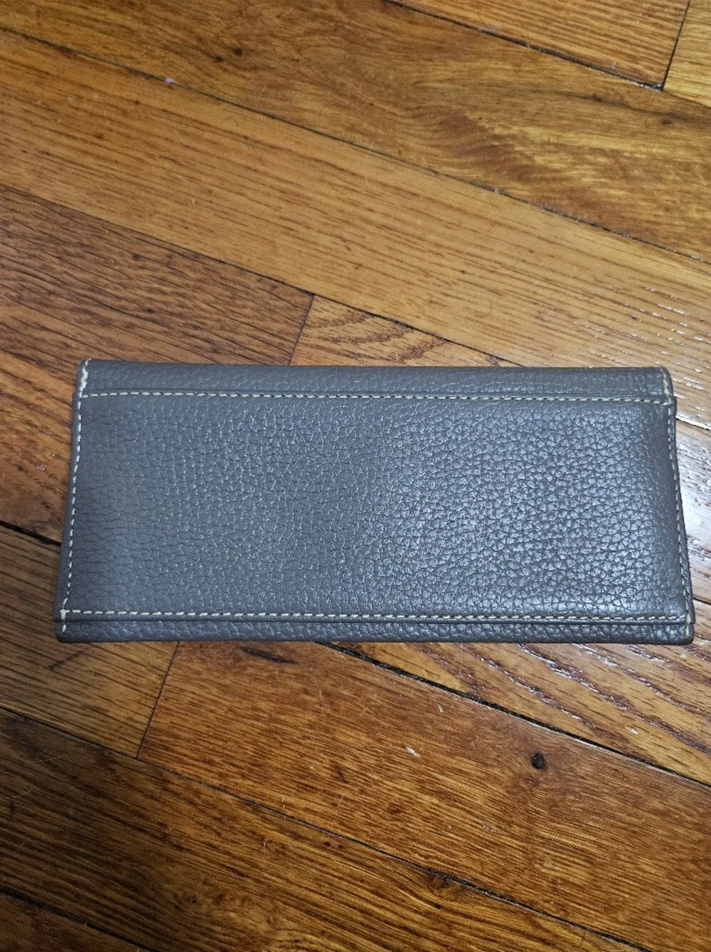 Dooney & Bourke Pebbled Leather Continental Wallet in Gray